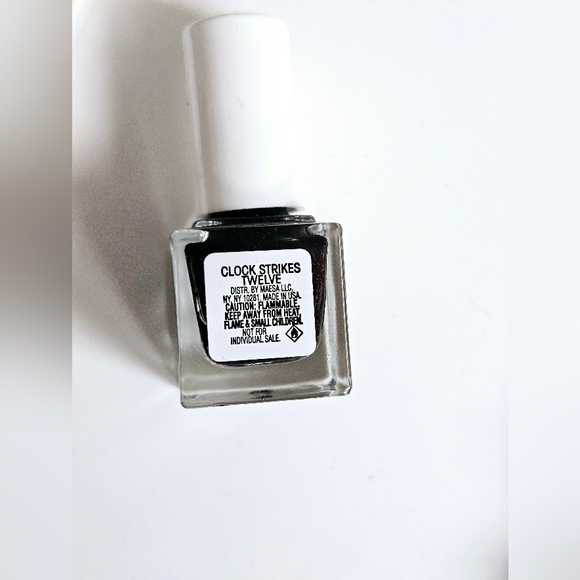 NWT MINIATURE BELIEVE BEAUTY GLITTER NAIL: RED/GOLD CLOCK STRIKES TWELVE! - Picture 5 of 6